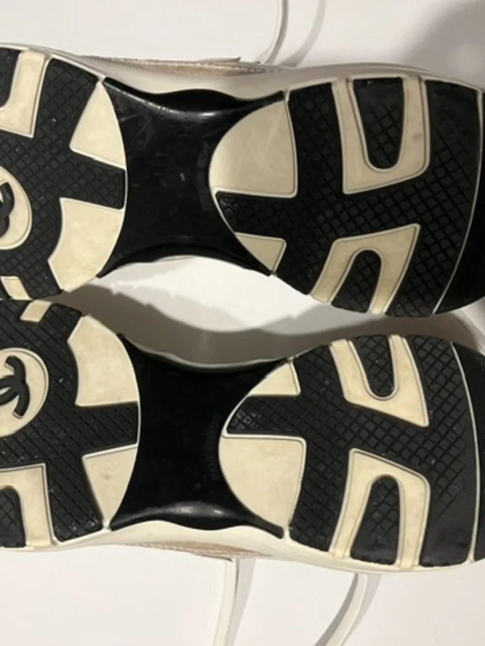 CHANEL women sneakers